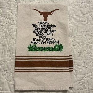 Swoozies hand towel University of Texas Longhorns UT